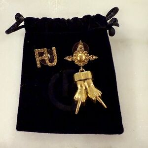 Dylanlex “FU” mismatched gold earrings